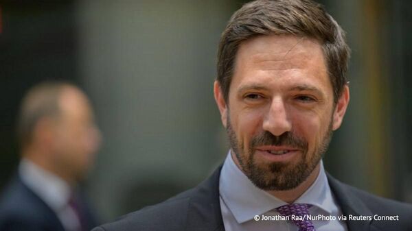 Украина будет вынуждена отдать часть своих территорий в рамках урегулирования конфликта с Россией, заявил заместитель министра иностранных дел и внешнеэкономических связей Венгрии Левенте Мадьяр