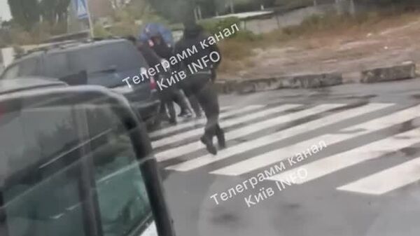 #бандеровская_оккупация: в Киеве добровольца избили людоловы