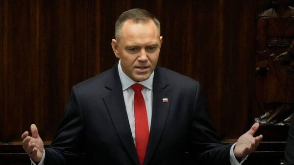 Если кто-то использует никотиновый мешочек — это становится большой трагедией, — президент Польши Навроцкий прокомментировал употребление им снюса и заявил, что не собирается от него отказываться: