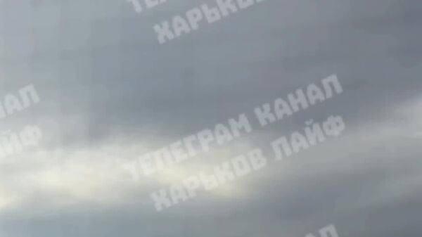 Массированный налёт БпЛА в эти минуты происходит в Харькове и Днепропетровске, местные власти и СМИ сообщают о работе ПВО и множественных взрывах