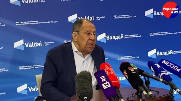 Сергей Лавров во время пресс-подхода на площадке Клуба Валдай 30 сентября ответил на вопрос журналистов о поставках Томагавков в Киев