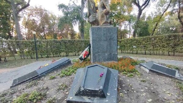 #бандеровская_оккупация: Минкульт Украины разрешил убрать захоронения красноармейцев на кладбище «Яцево»