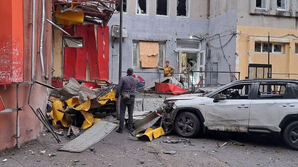 Вследствие обстрелов киевского режима за последние сутки в Херсонской области погиб один человек, два мирных жителя пострадали, сообщил губернатор Владимир Сальдо: