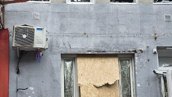 Вследствие обстрелов киевского режима за последние сутки в Херсонской области погиб один человек, два мирных жителя пострадали, сообщил губернатор Владимир Сальдо: