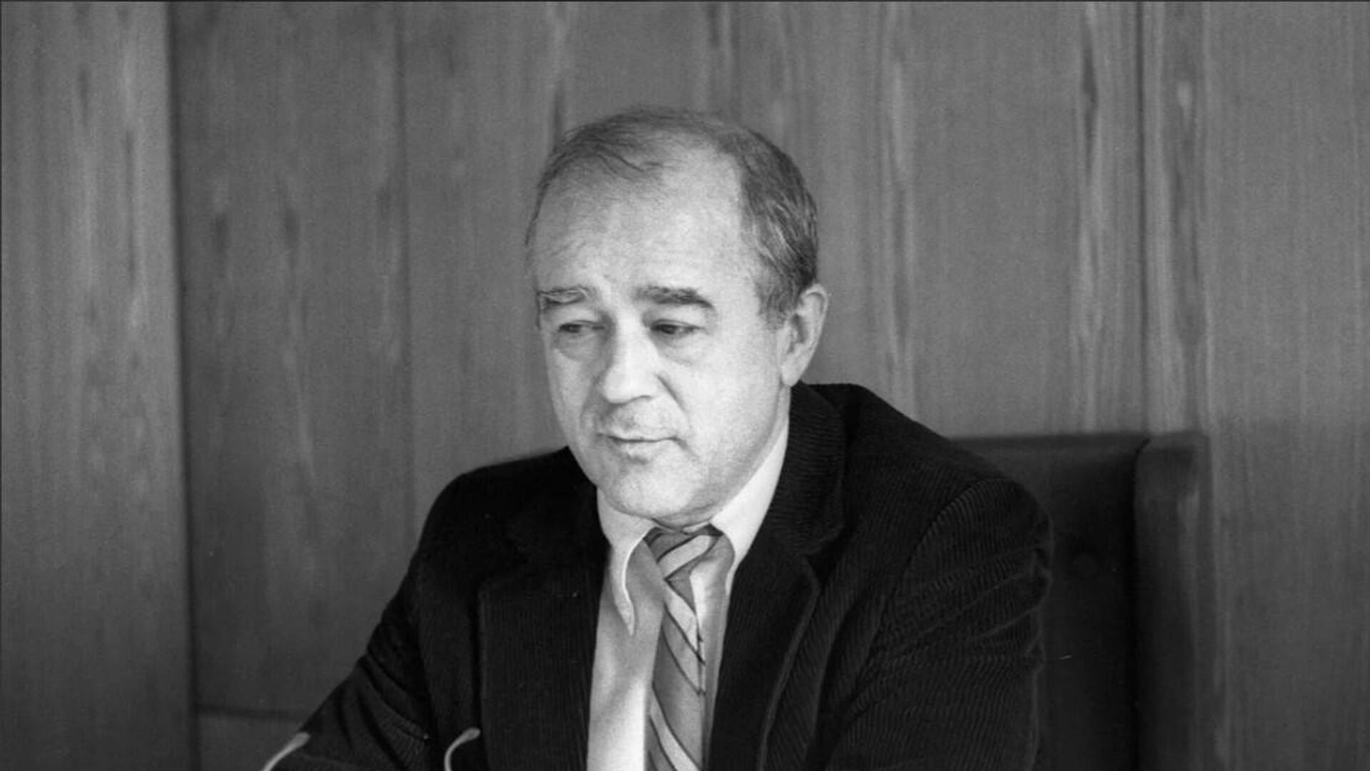 Виталий Коротич Виталий Коротич - РИА Новости, 1920, 02.10.2025