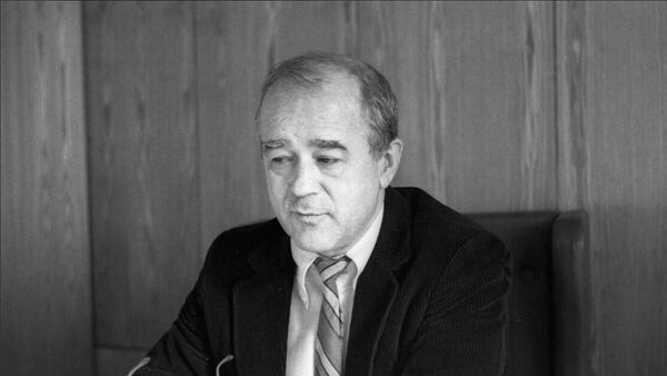 Виталий Коротич Виталий Коротич