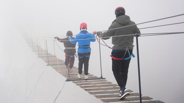 Подвесной мост в горах Архыза