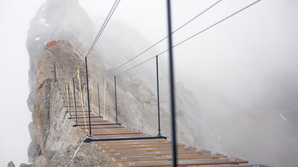 Подвесной мост в горах Архыза