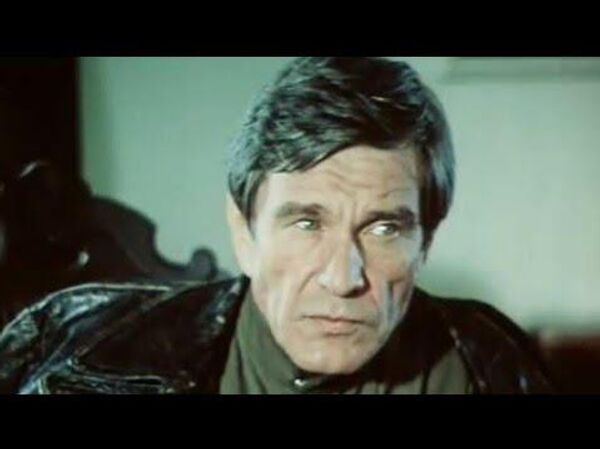 На крутизне. Кадр из фильма