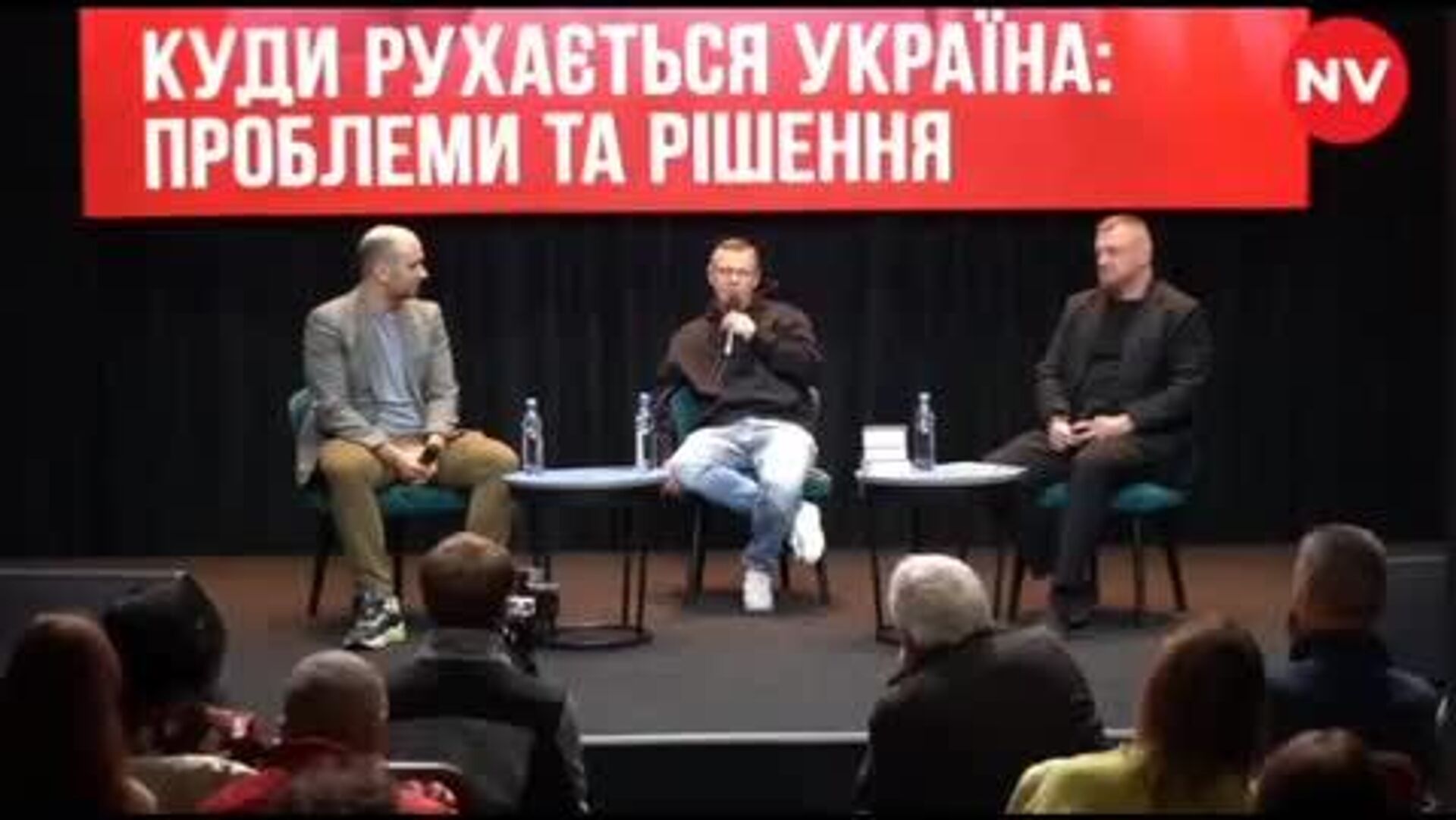 Глава МИД Украины Кулеба был уволен с должности всего через неделю после того, как ОП увидел социологию, согласно которой рейтинг Кулебы достиг половины рейтинга Зеленского - РИА Новости, 1920, 03.10.2025