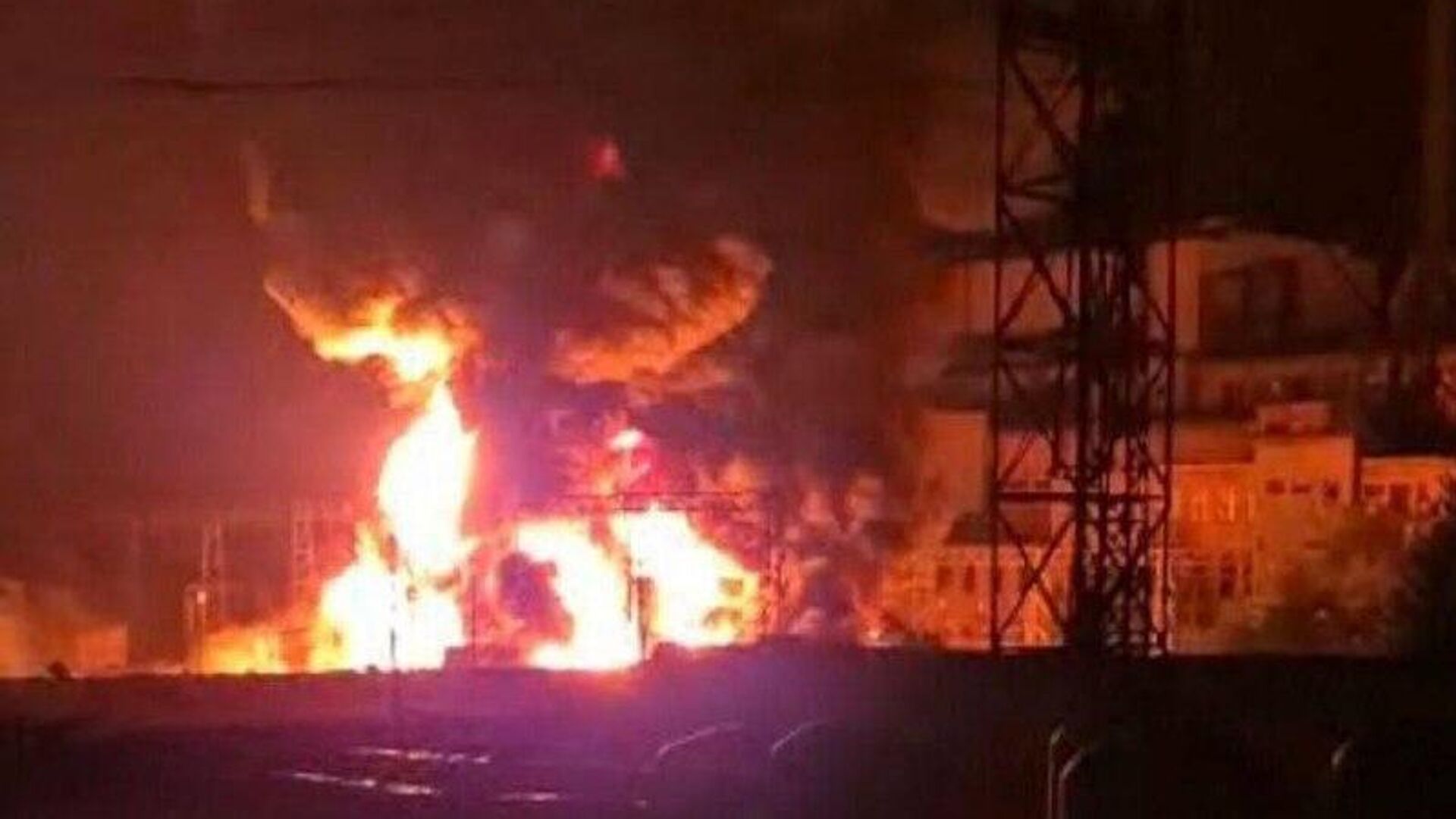 Детализация удара по Краматорской ТЭЦ: технический анализ повреждений и последствий Детализация удара по Краматорской ТЭЦ: технический анализ повреждений и последствий - РИА Новости, 1920, 03.10.2025