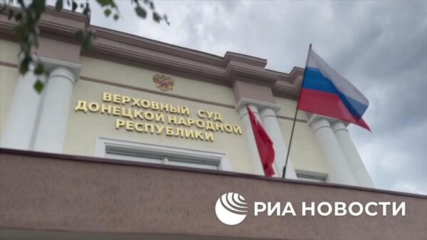 Жителя посёлка Володарского в ДНР Сергея Петрика приговорили к 15 годам строгого режима за госизмену, сообщили в УФСБ России по ДНР