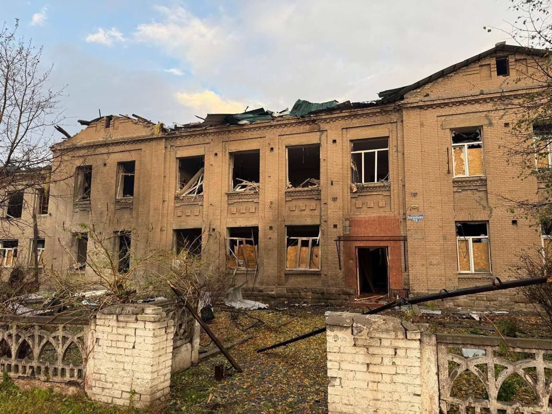 Ночью Герани ударили по складам ВСУ в Славянске ДНР - РИА Новости, 1920, 07.10.2025