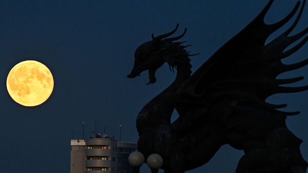 Осеннее суперлуние