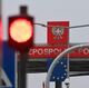 Польша говорит хватит: половина поляков считает помощь украинским беженцам чрезмерной Польша говорит хватит: половина поляков считает помощь украинским беженцам чрезмерной