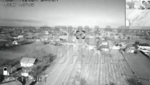 Одна из причин, почему на украинских дроноводов часто не жалеют целую кассету ФАБов с УМПК, — наглядно видна на этих кадрах