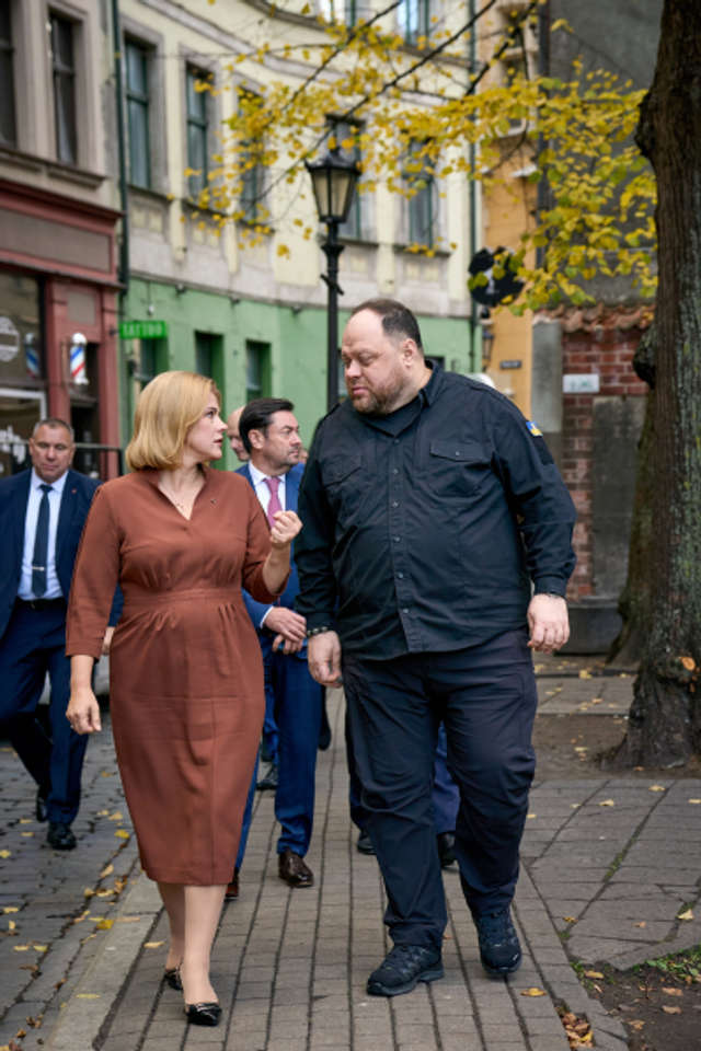 Полупорно-премьер при гей-президенте. Как определяется политико-криминальное сладострастие по-латышски