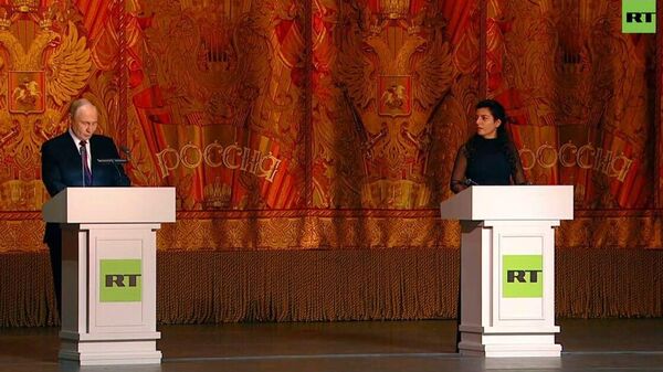 Владимир Путин поздравил главного редактора телеканала RT и медиагруппы Россия сегодня Маргариту Симоньян с юбилеем RT, а также всех кто работал и работает на телеканала Владимир Путин поздравил главного редактора телеканала RT и медиагруппы Россия сегодня Маргариту Симоньян с юбилеем RT, а также всех кто работал и работает на телеканала