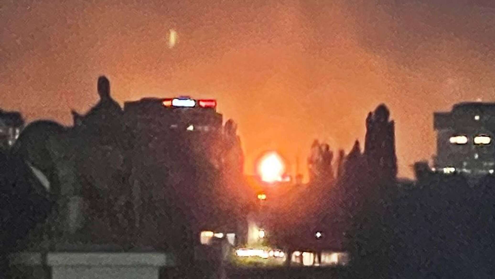 Подозрительные пожары на НПЗ в Восточной Европе - 22.10.2025 Украина.ру