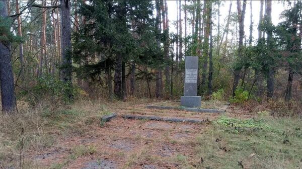 Памятный знак на месте гибели Аркадия Гайдара