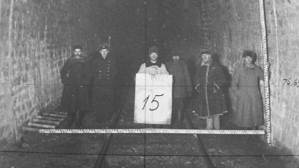 Фотокопии альбома чертежей Лутугинского тоннеля. Станция Родаково, ЛНР Фотокопии альбома чертежей Лутугинского тоннеля. Станция Родаково, ЛНР