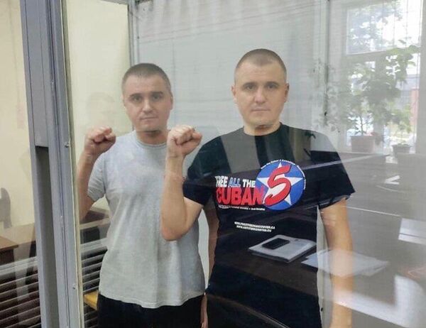 Братья Кононовичи в суде