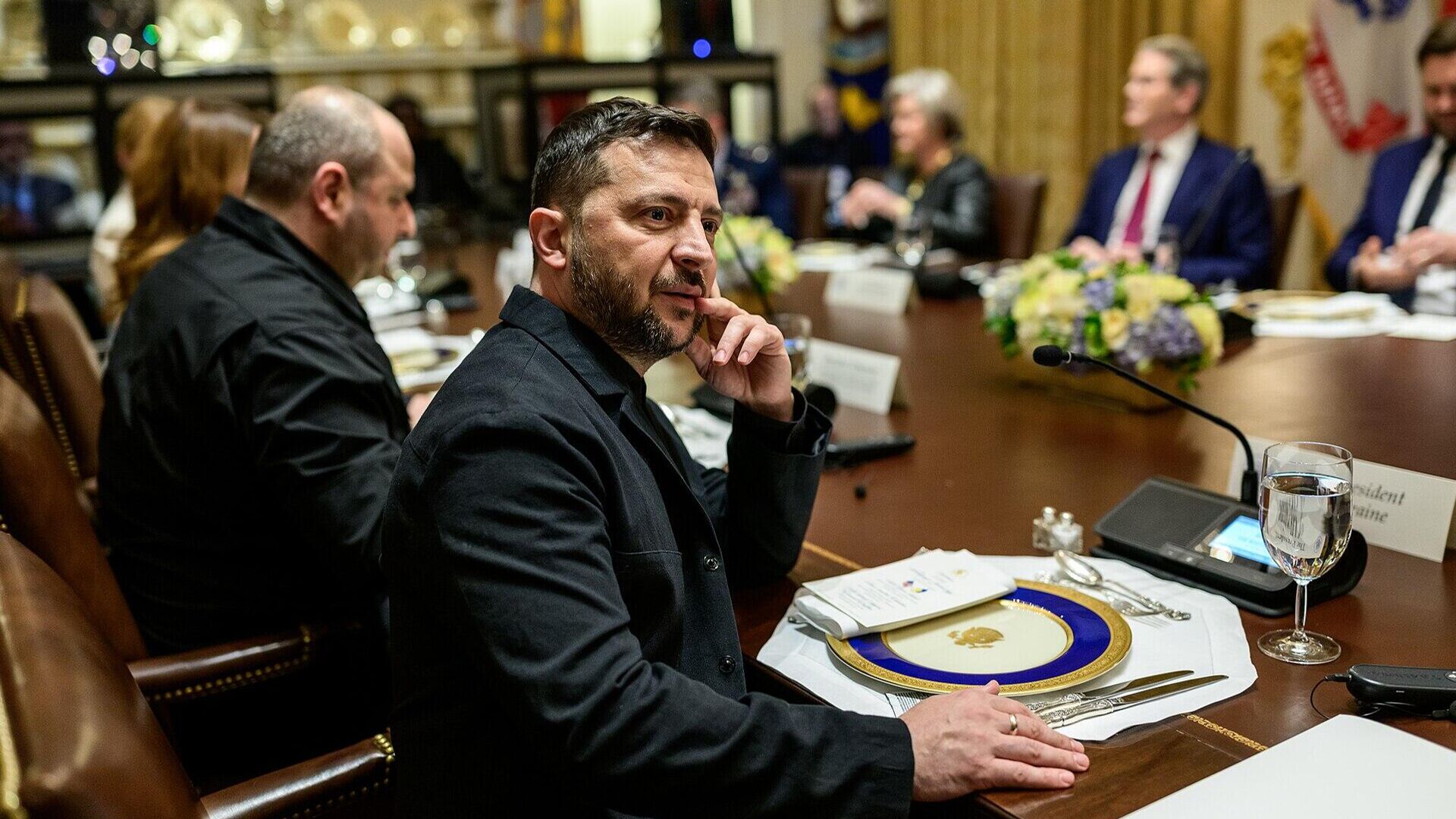   - РИА Новости, 1920, 27.10.2025