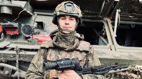 Командир расчёта Станислав Логачев