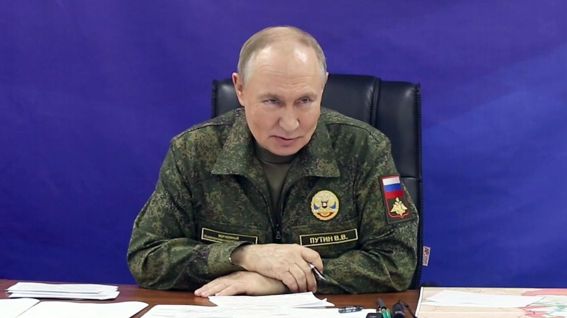 Президент Владимир Путин посетил пункт управления Объединённой группировки войск - РИА Новости, 1920, 30.10.2025