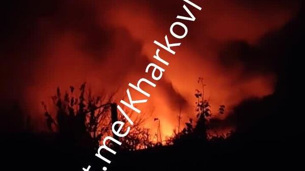 В Чугуев после ударов ВС РФ по объектам противника замечен сильный пожар