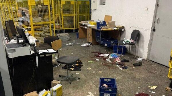 ‼ Появились кадры из сортировочного центра Укрпочты в Киеве, где взорвалась посылка