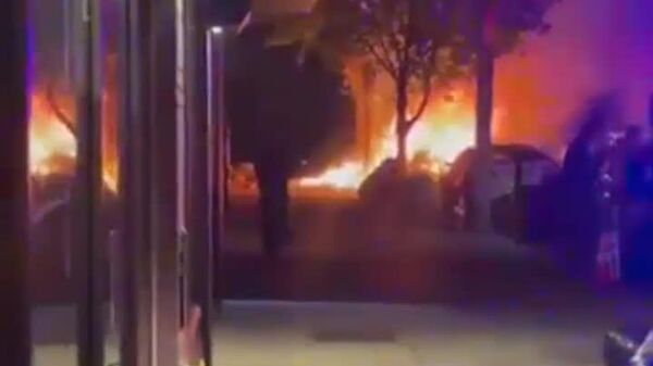 ‼ Ещё один сильный взрыв в США — рванула машина прямо на оживлённой улице в Нью-Йорке ‼ Ещё один сильный взрыв в США — рванула машина прямо на оживлённой улице в Нью-Йорке