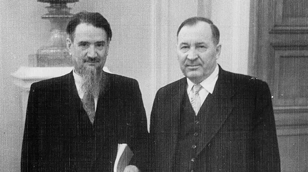 Игорь Курчатов и Ефим Славский