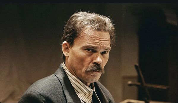 Хроники русской революции. Е. Смирнов-Иваницкий в роли М. Горького