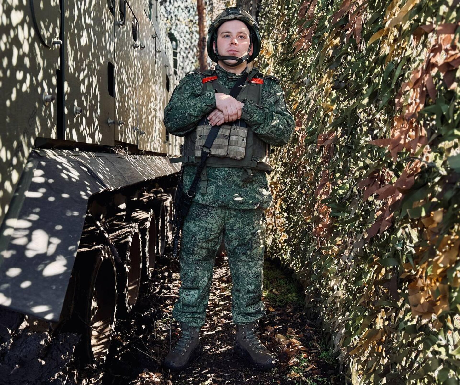 Заместитель командира расчёта младший сержант Кирилл Рычков - РИА Новости, 1920, 09.11.2025