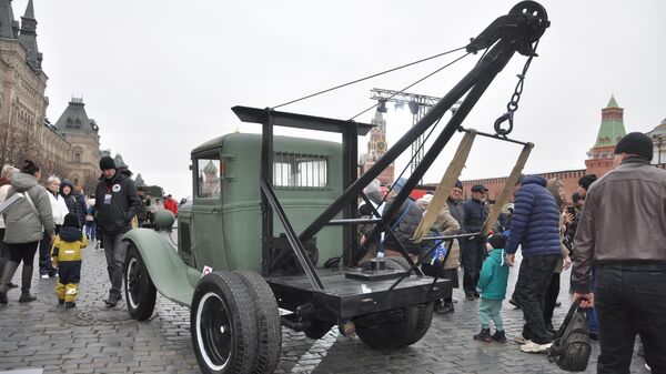 Выставка Город живых историй. Автокран ГАЗ-АА из коллекции Музея техники Вадима Задорожного