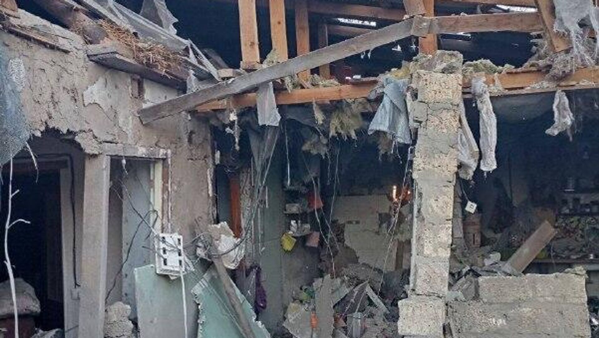 Одна женщина погибла, еще два человека пострадали за последние сутки в результате атак ВСУ в Херсонской области, сообщил губернатор Владимир Сальдо: - РИА Новости, 1920, 10.11.2025