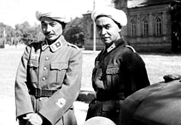 Муллы Туркестанского легиона, 1942 год