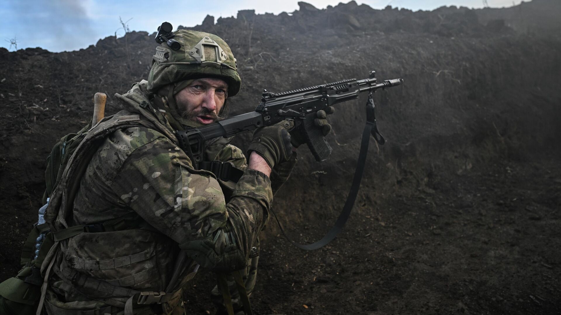 1-я разведывательно-штурмовая бригада Волки Южной группировки войск - РИА Новости, 1920, 16.12.2025