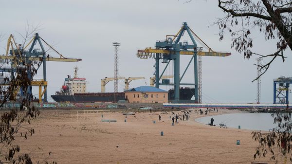 Повседневная жизнь в Мариуполе