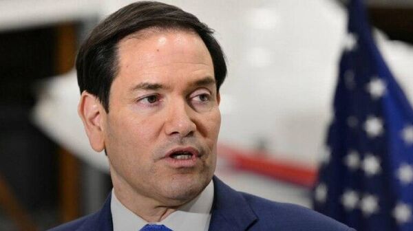 США разрабатывают предложения по урегулированию конфликта на Украине с учетом позиций Москвы и Киева, заявил госсекретарь США Марко Рубио