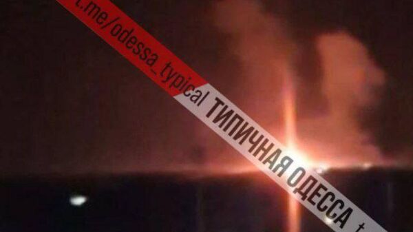 Было несколько прилетов в порт Ильичевска, сообщает канал «Типичная Одесса»