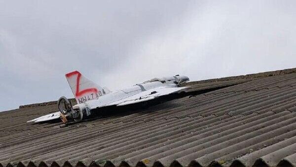 На Украине новая истерика — они вбросили фото БПЛА «Гербера», которая якобы упала на дом в Молдавии (и не сдетонировала, ага)