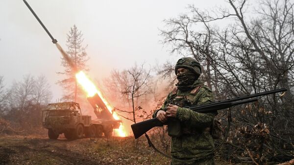 Боевая работа расчета РСЗО Ураган группировки войск Запад Боевая работа расчета РСЗО Ураган группировки войск Запад