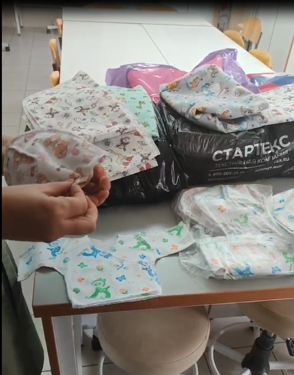 Гнезда, в которых можно согревать малышей, — это своеобразные коконы, очень маленькая одежда 