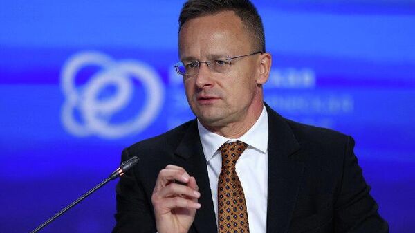 ‼ Венгрии и России необходимо защищать поставки российских нефти и газа на фоне атак Киева, — заявил глава венгерского МИДа Сийярто