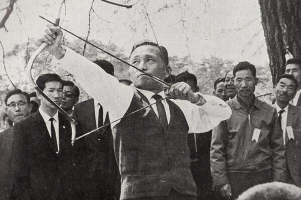 Пак Чон Хи Пак Чон Хи