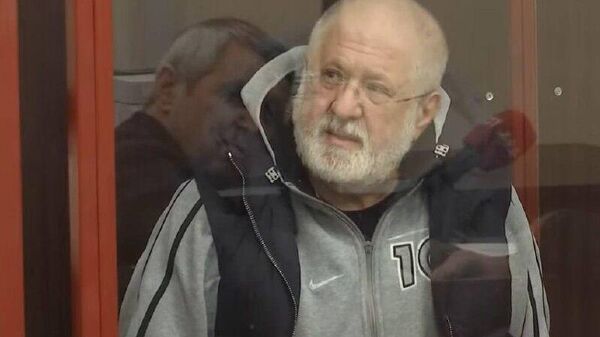 В Печерском районном суде Киева началось заседание для рассмотрения ходатайства о продлении срока содержания под стражей Игоря Коломойского В Печерском районном суде Киева началось заседание для рассмотрения ходатайства о продлении срока содержания под стражей Игоря Коломойского