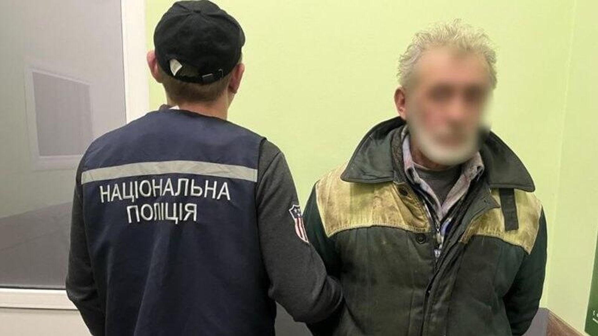 #украина_под_микроскопом: кастрюли остаются кастрюлями даже при посещении белочки - РИА Новости, 1920, 12.12.2025