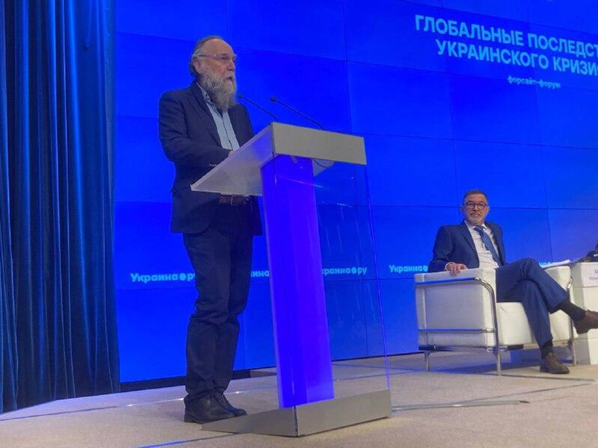 Выступает философ Александр Дугин - РИА Новости, 1920, 18.12.2025